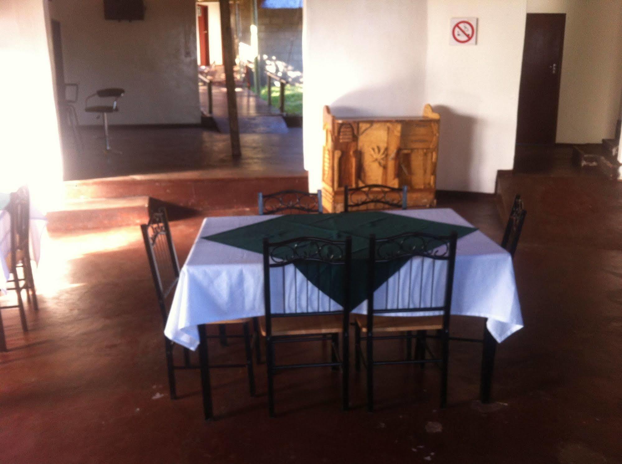 Lion Roars Lodge Lesoma Exterior foto